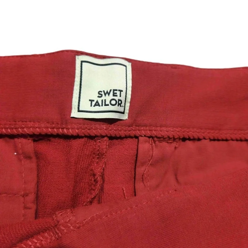 Swet Tailor Mens Red Shorts Size 31 NWT